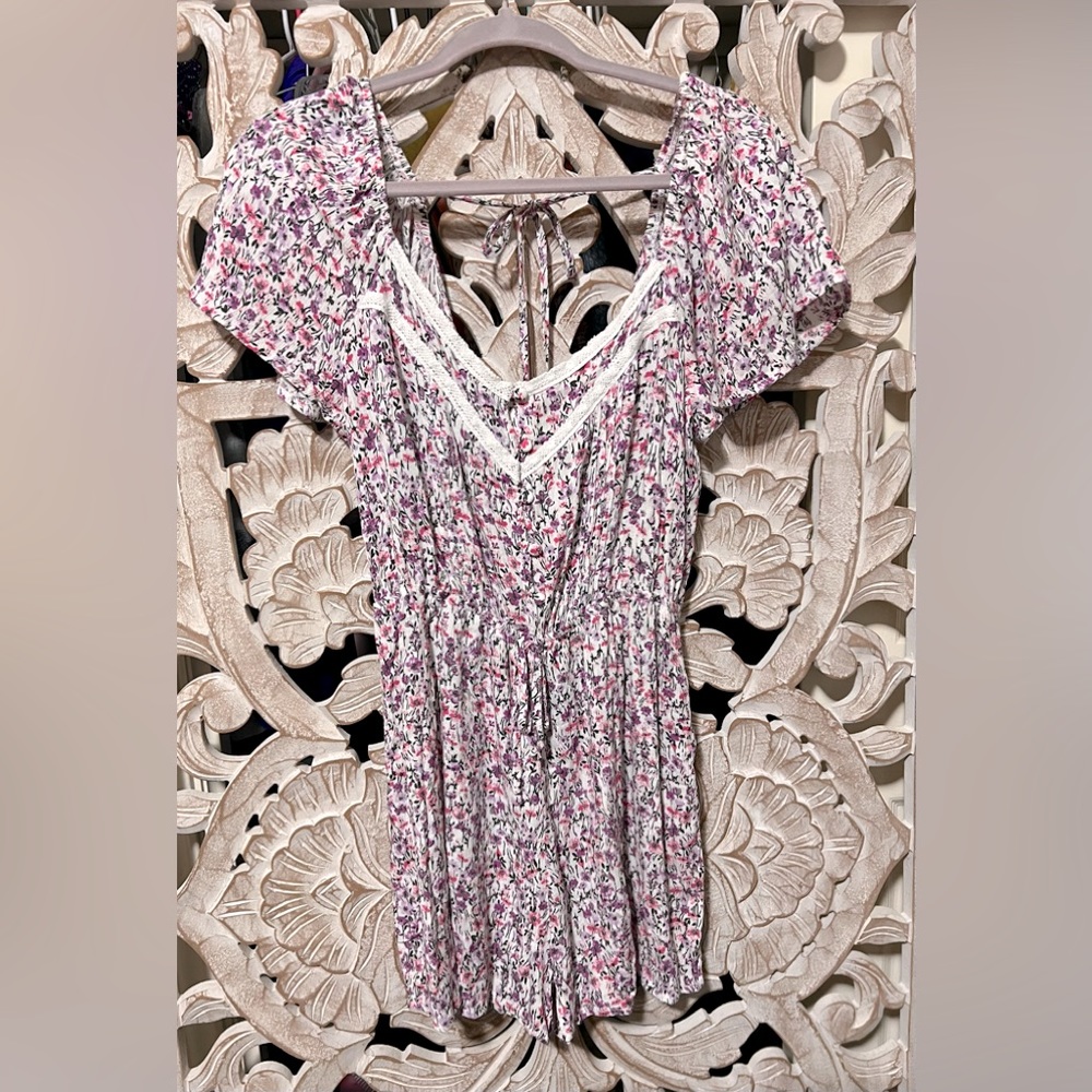 NWOT Miami Floral Romper Sz S